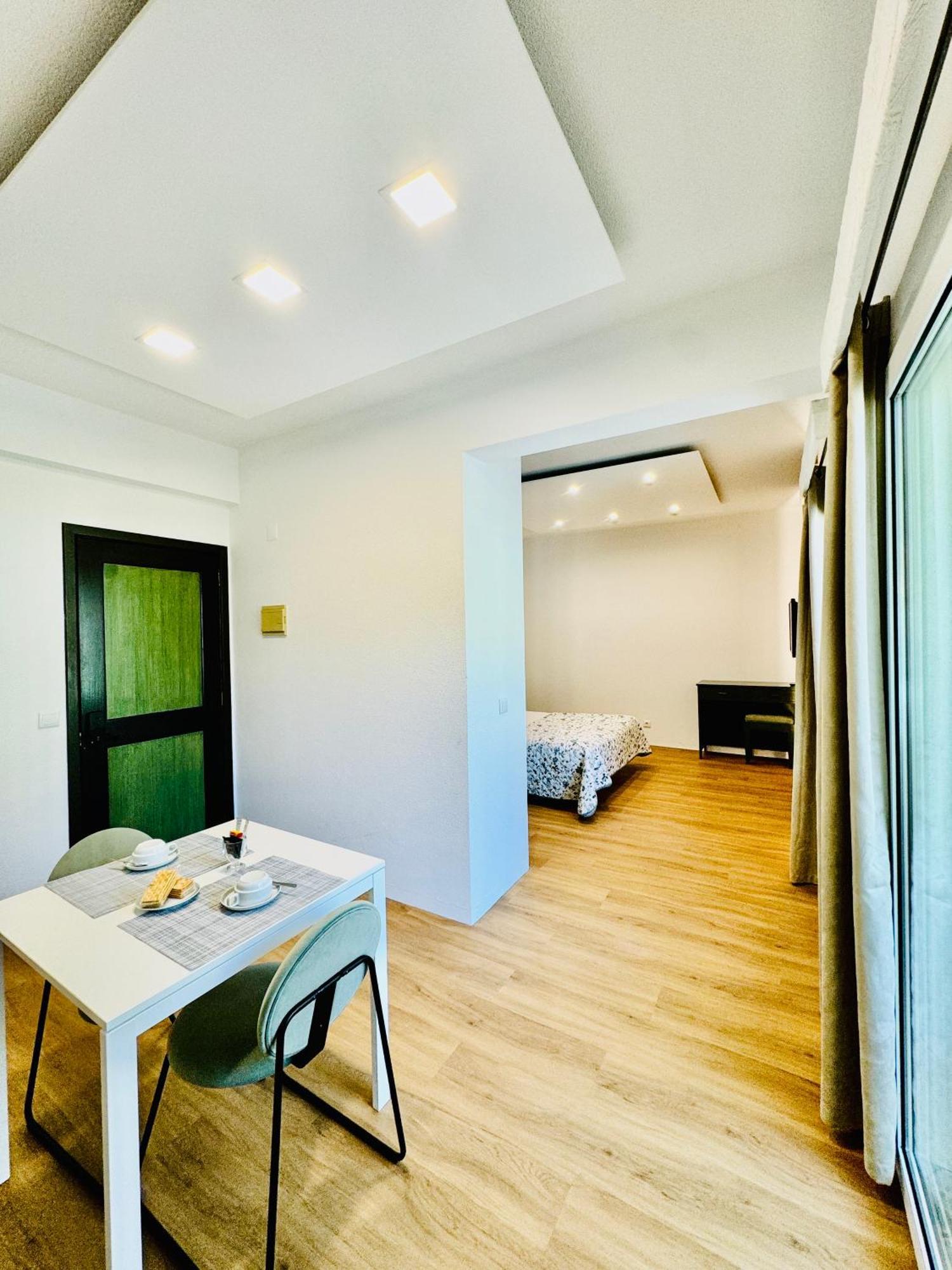 Vale Mar Guest Hotel Ribeira Brava Exterior photo