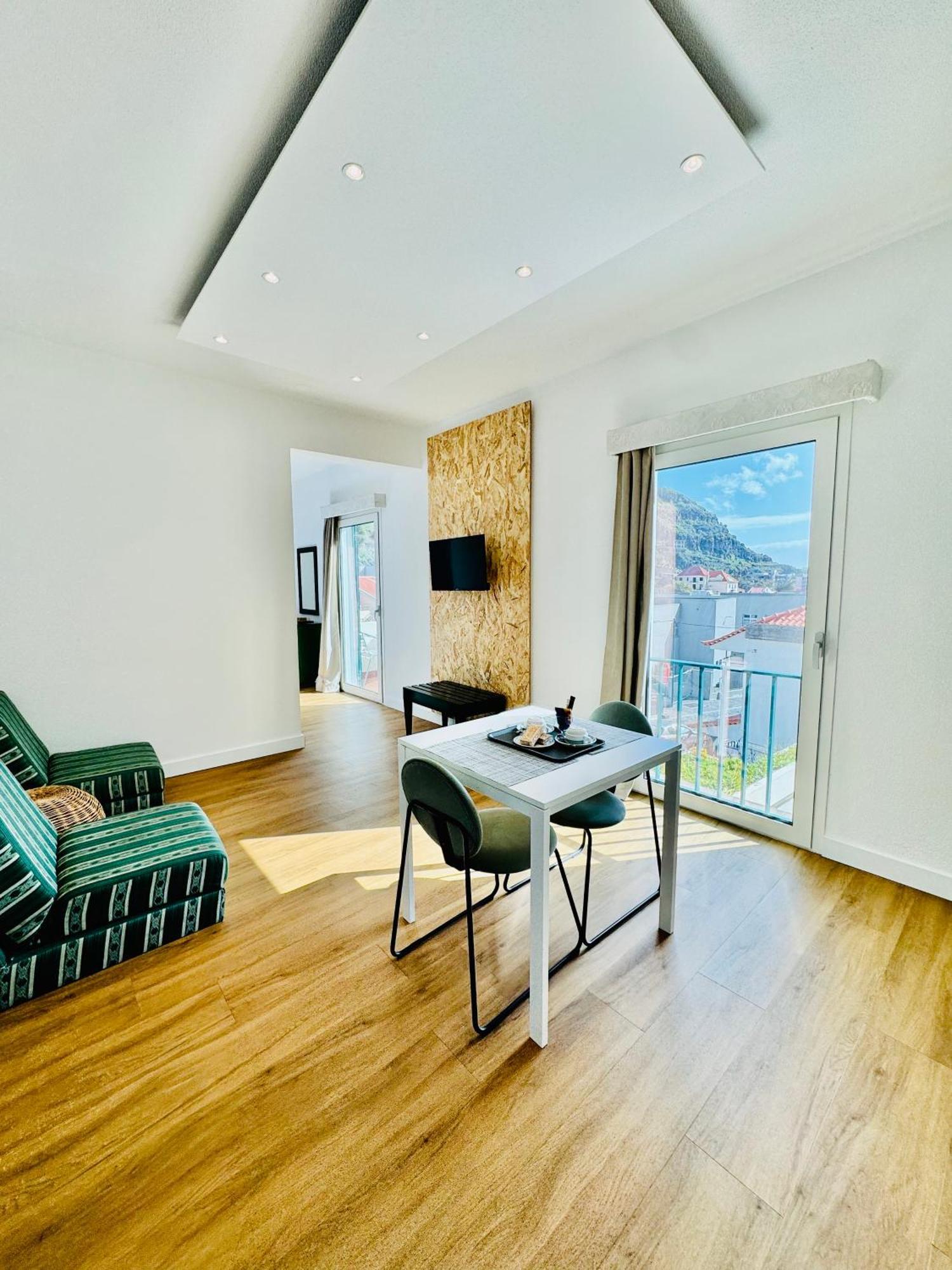 Vale Mar Guest Hotel Ribeira Brava Exterior photo